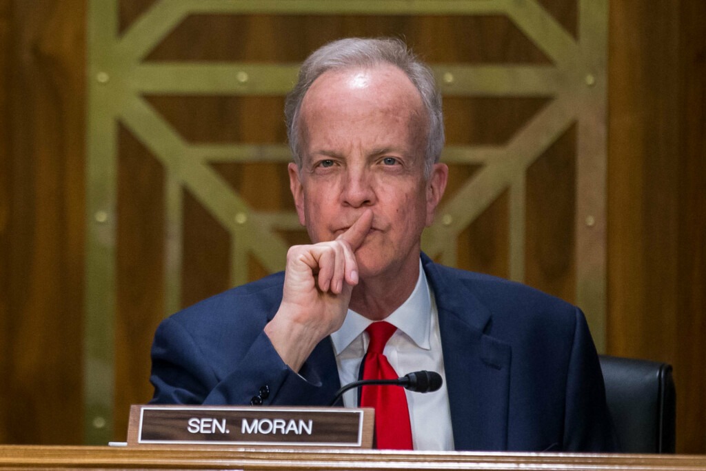 Jerry Moran’s Senate Campaign Scammed - on ScamsNOW.com