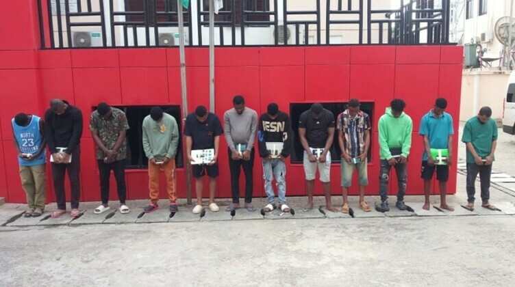 12 NIGERIAN SCAMMERS ARRESTED - THE FIRST ARREST IN NEARLY 3 WEEKS - FACES OF EVIL - on ScamsNOW.com