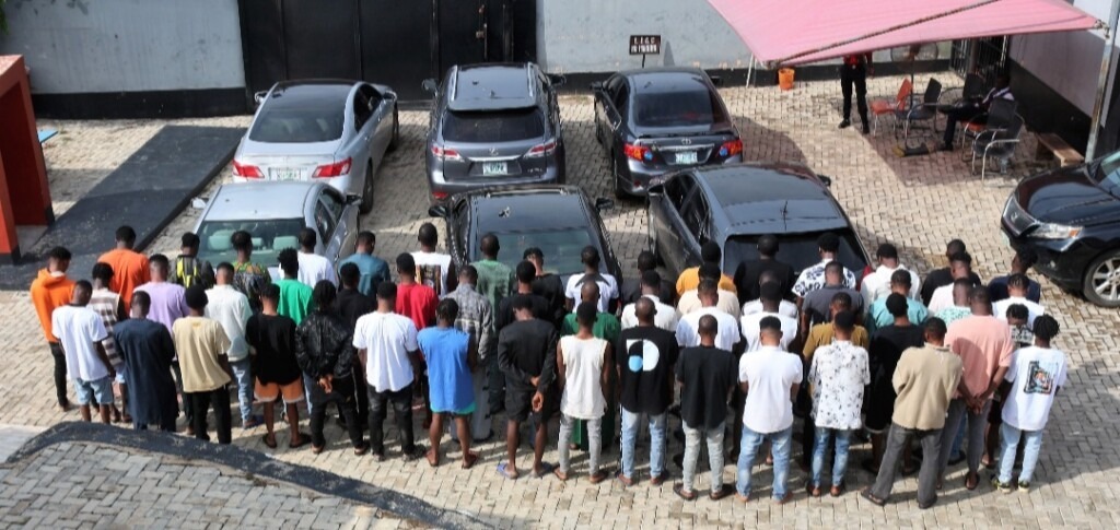 55 Scammers Arrested - Nigerians Execute A Major Raid - on ScamsNOW.com